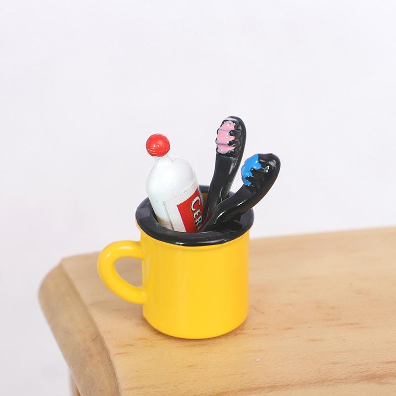 1/12 Dollhouse Simulation Toothpaste Toothbrush Cup Set Dollhouse Mini Bathroom Decoration Dolls House Furniture Accessories