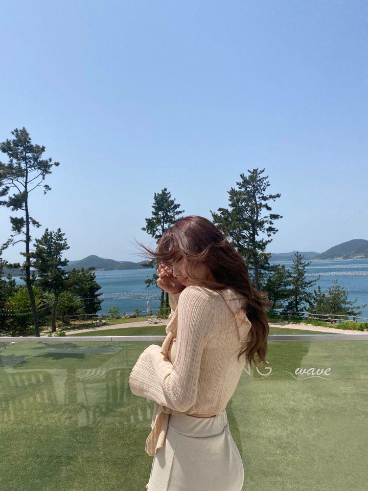 Korean Style Peter Pan Collar Ruffle Trim Cutout Bell Sleeve Top