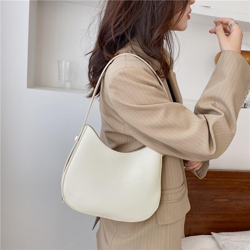 Urban simple fashion soft face women's bag autumn new temperament retro Harajuku shoulder bag