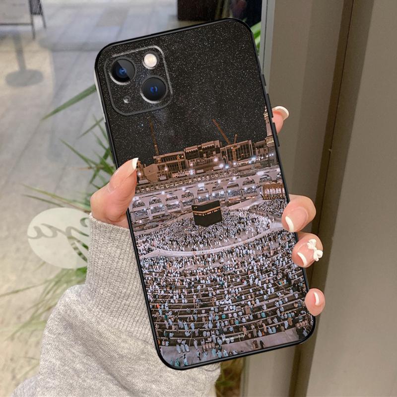 Islamic Muslim Pilgrims In Mecca Case For iPhone 17 Pro Max 16 14 13 12 11 15 Pro Max Plus 12 13 Mini 16e 17 Air Back Cover