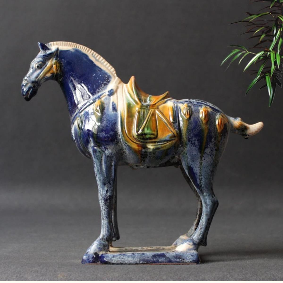 

Tang Tri-color Glaze Ceramic Horse Statue, Large Antique Six Steeds Art Craft for Home Decor, Classic Chinese Artwork Collection синій