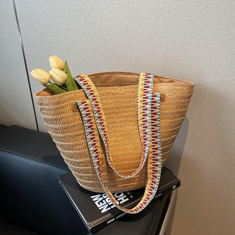Woven straw bag women's large-capacity new spring and summer leisure shoulder vegetable basket holiday wind beach bag
