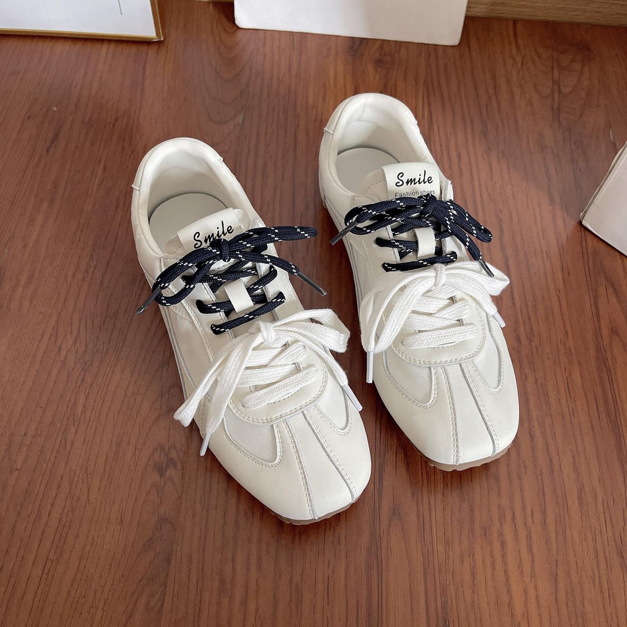 

Кожаные ретро немецкие кроссовки женские весна 2025 новые повседневные туфли на плоской подошве модные универсальные спортивные кроссовки для сноуборда обувь Forrest Gump 40