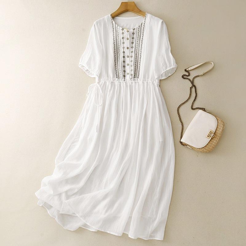 

Высококачественное темпераментное вышитое платье для женщин 2025 года, новая талия и тонкая юбка супер-феи M