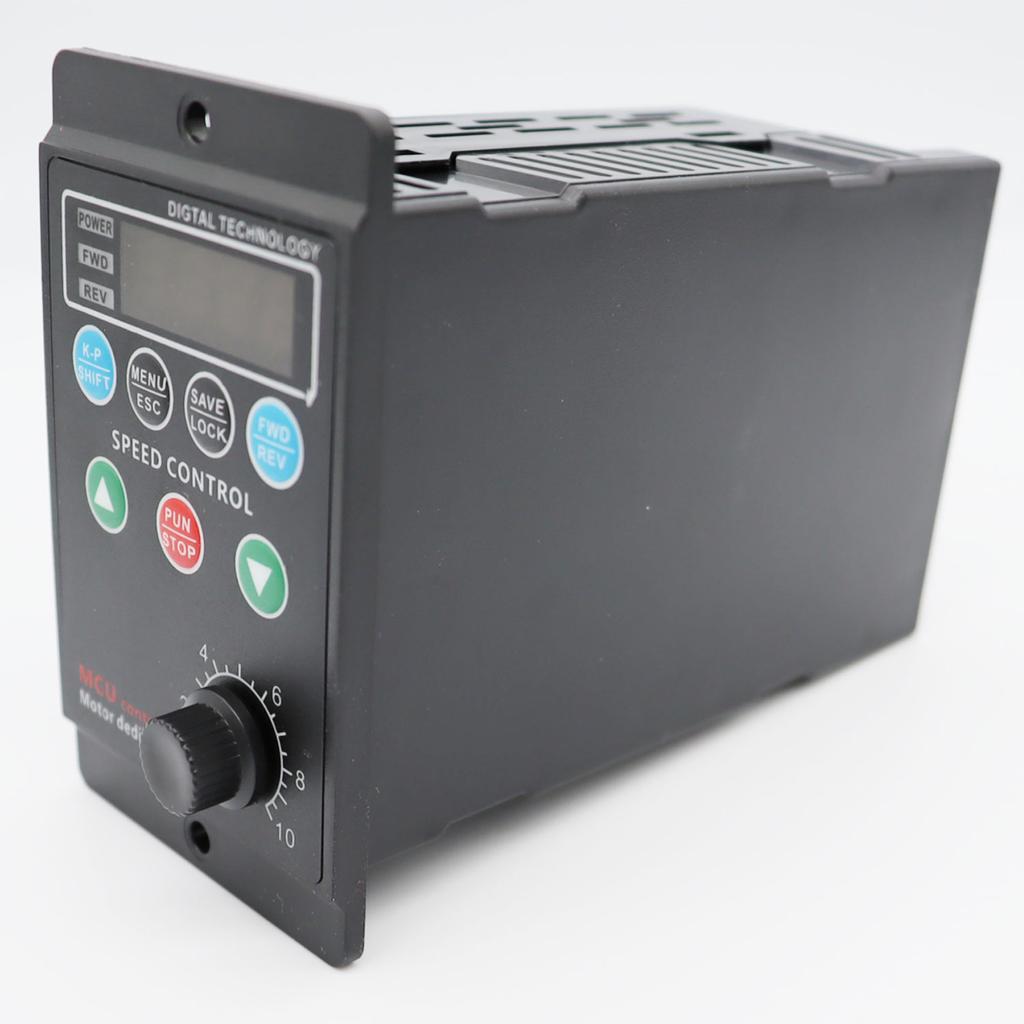 AC220V Single-phase Input Three-phase Output Motor Driver Frequency Converter with T13-750W-12-H Four-digit Digital Tube Display