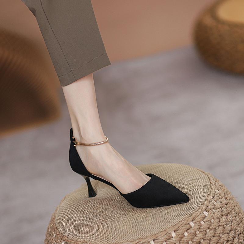 

Hollow French high heels women s thin heels summer 2025 new shallow pointed single shoes one word with bag head sandals 39 чёрный