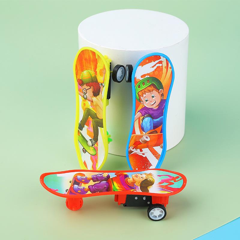 Mini Pull-back Finger Skateboard Car - Educational Toy & Prize for Kindergarten Kids