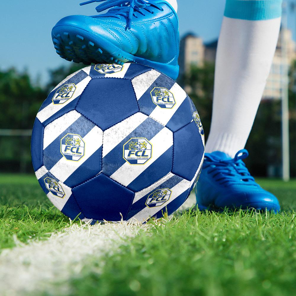 Pallone da Calcetto Indoor FC Luzern Colorato Per Tutte le Età Misura 5 Cucito a Macchina PVC Pronto per la Competizione Resistente Alto Rimbalzo