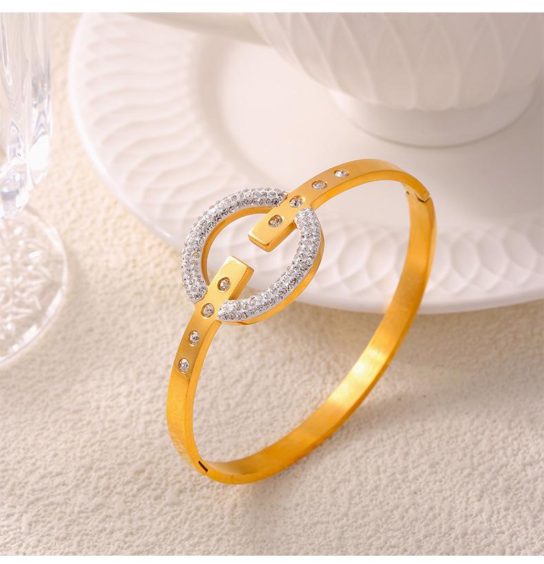 Geometric Rhinestone Inlaid Gold-Plated Titanium Bracelet - Stylish, Light Luxury, Versatile Design