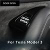 Adesivi Luminosi per Pulsante Apertura Porta Auto Per Tesla Model 3 Accessori Auto Promemoria Adesivo Apertura Porta Bracciolo Interruttore Alzacristalli