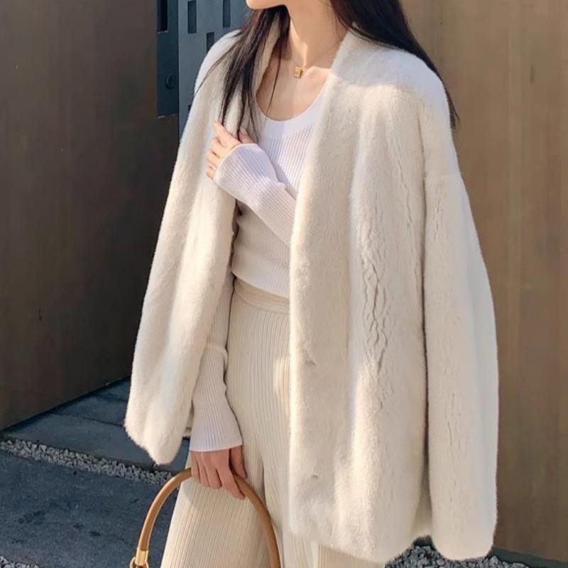 Podzimní a zimní nový dámský módní kabát z umělé kožešiny s výstřihem do V