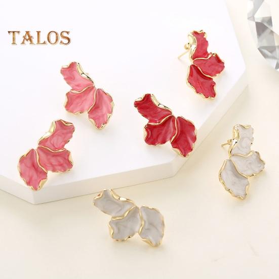 1 Pair Lady Earrings Petal Shape Oil Dripping Smooth Maple Decor Smooth Anti-slip Lightweight Prom Dating Cocktail Party Stud Earrings