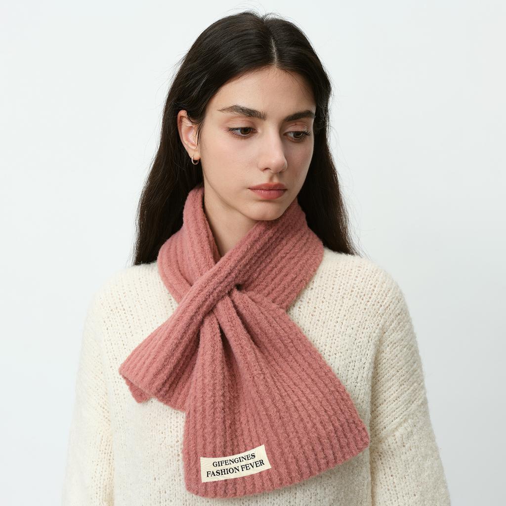 Designer's New Autumn and Winter Personality Sweet and Versatile Warm Cross High-end Knitted Scarf Small Scarf Women