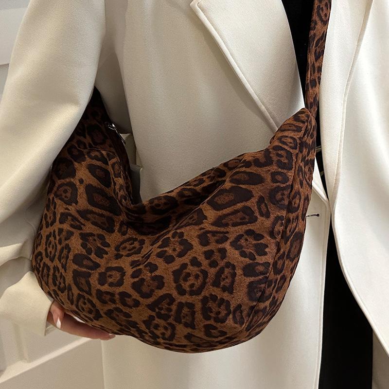 New Premium Textured One-shoulder Student Class Bag Autumn Commuter Leopard Print Tote Bag