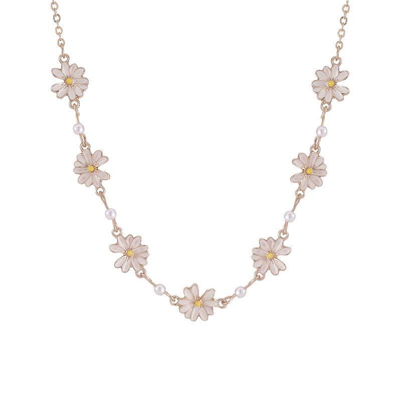 Japanese & Korean Alloy Flower Bracelet - Chic Daily Wear, Small Daisy Design for Women