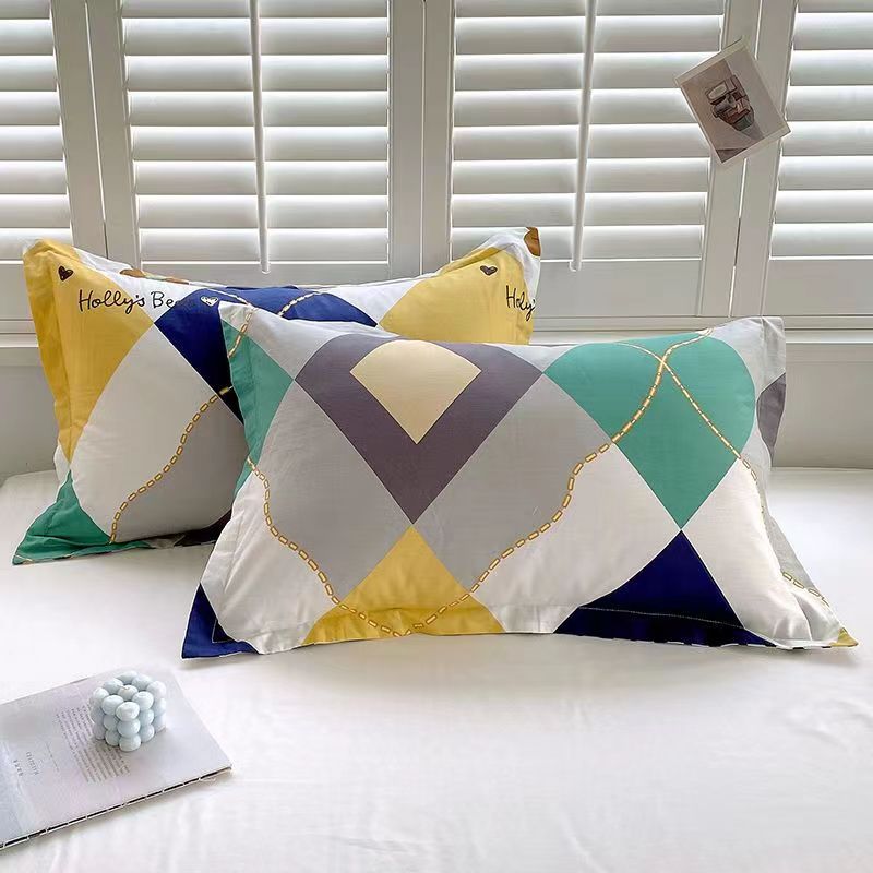 Ein Paar Kissenbezüge aus Twill-Baumwolle, 48 x 74 cm, für alle Jahreszeiten