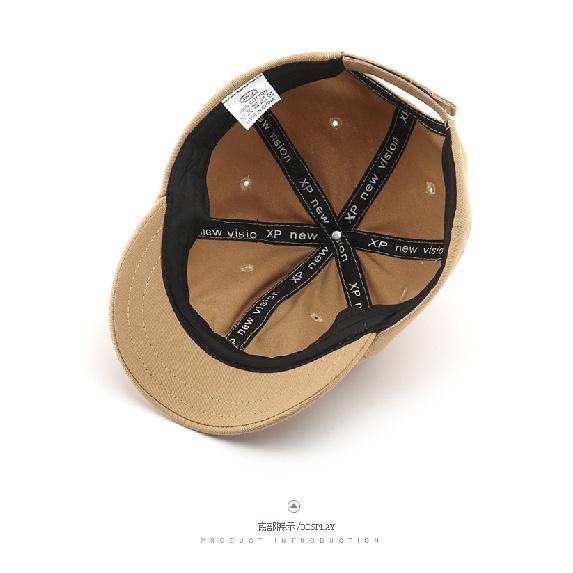 Thin, short-brimmed baseball cap for men and women, suitable for sports and casual wear, offering sun protection and shade
