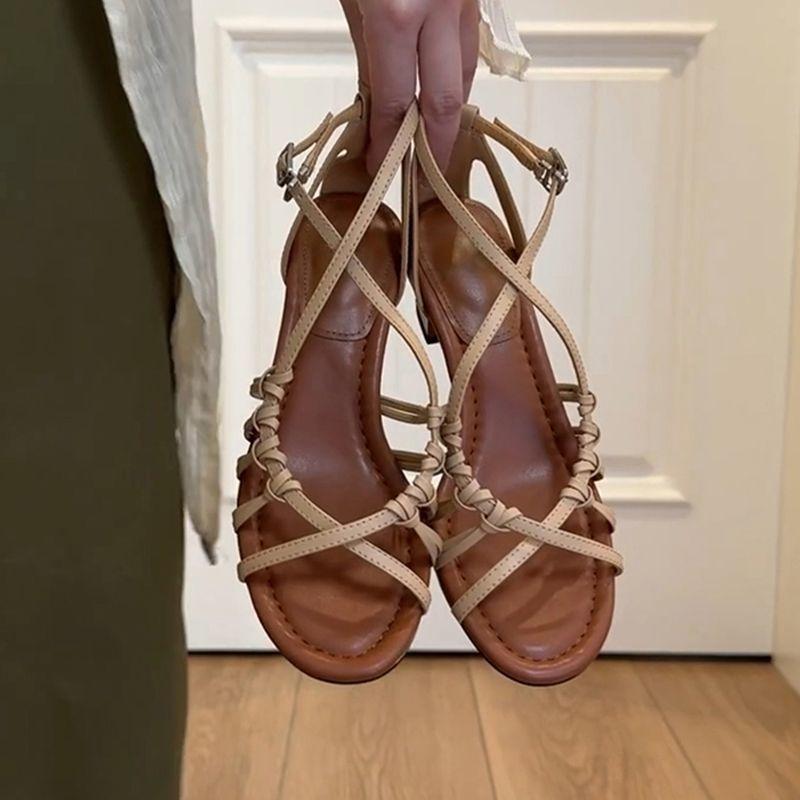 

Лето 2025 Французские Ретро Высококлассные Плетеные вручную Римские Босоножки на толстом каблуке для женщин с эластичным цельным открытым носком на высоком каблуке 35 абрикосовый