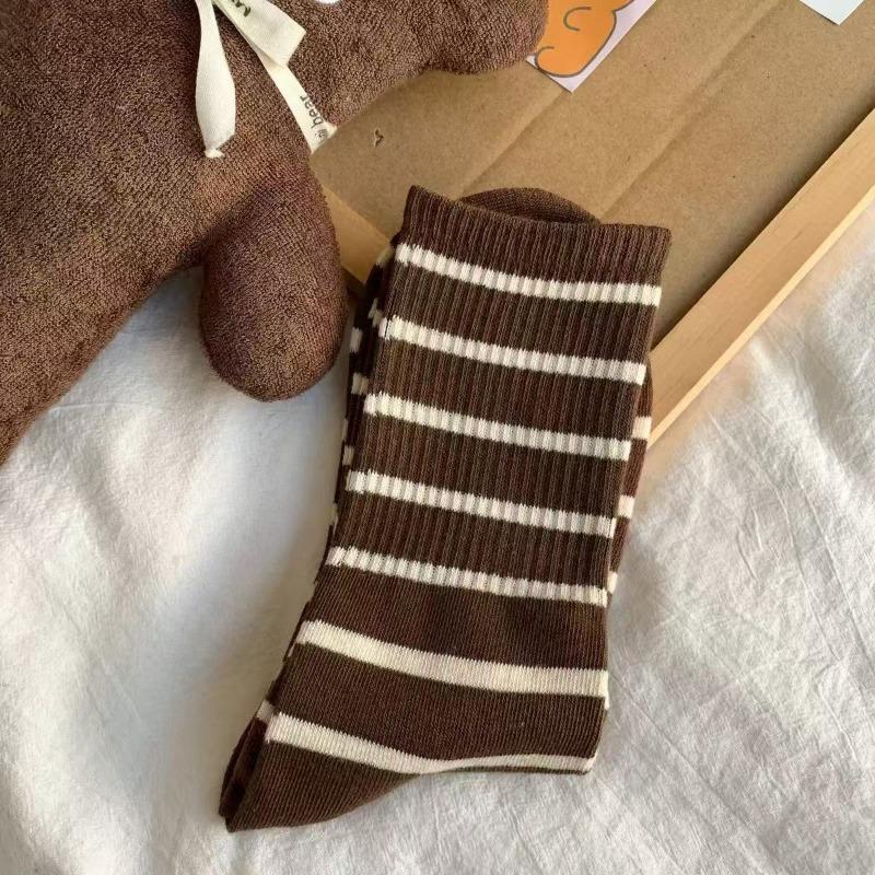 Female Spring and Autumn Fashion New Stripe In The Tube Socks