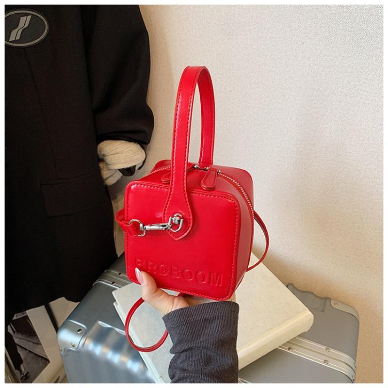Spring Retro Niche New Square Shoulder Bag Casual Portable Underarm Bag Textured Messenger Bag