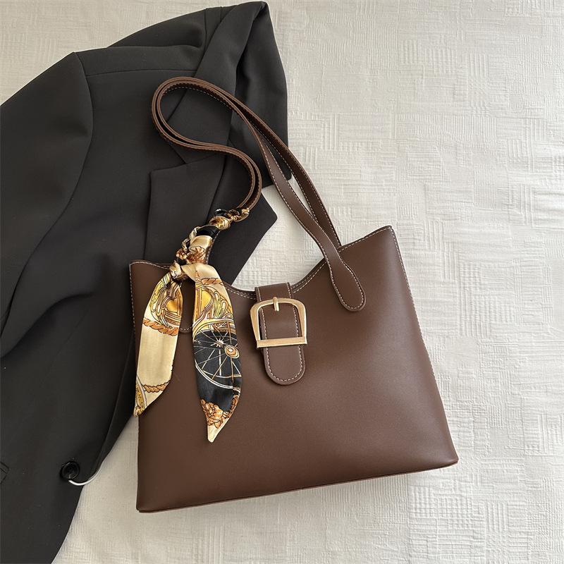 Минималистичная вместительная сумка-тоут через плечо для женщин - Коллекция Осень 2025 One Size темно-коричневого 1340₽