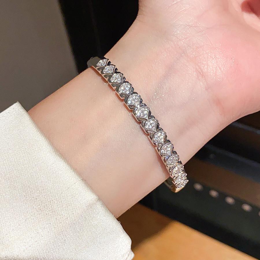 Copper Zirconia Fan Shaped Bracelet Elegant Geometric Jewelry For Fashion Ol