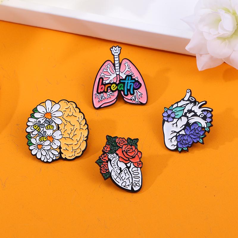 4 Stile Lustige Blumen- und Körperdesign-Emaille-Broschen Lunge Herz Gehirn Geformte Revers-Anstecker Schmuck für Selbstliebe