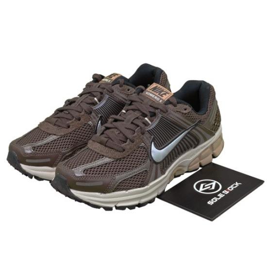 

Nike Zoom Vomero 5 Baroque Brown FN6742-201 EU 36 коричневый