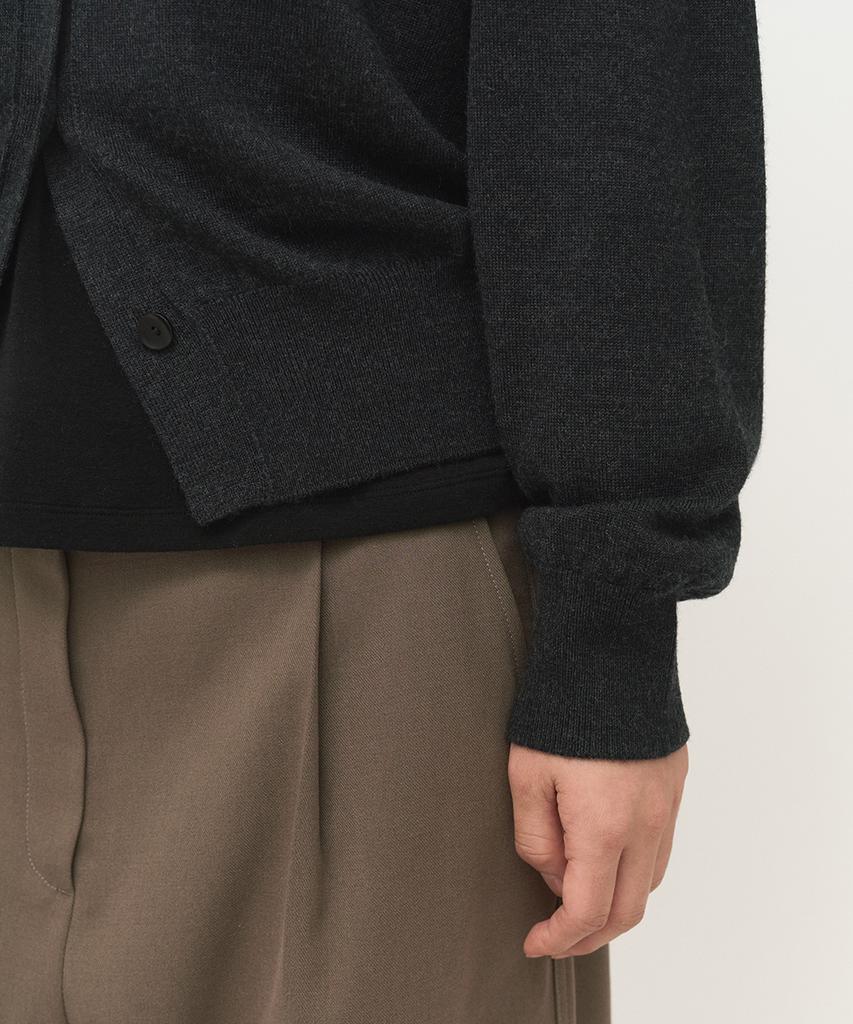 Rough Side White Label Cropped Knit Cardigan Ash Black