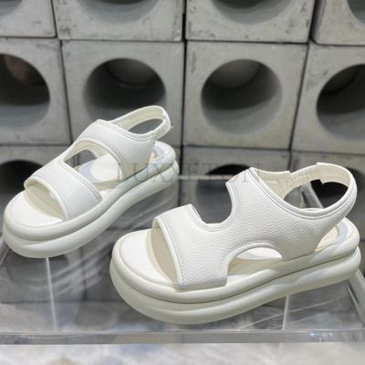 Sapatos de mulher – Sandálias