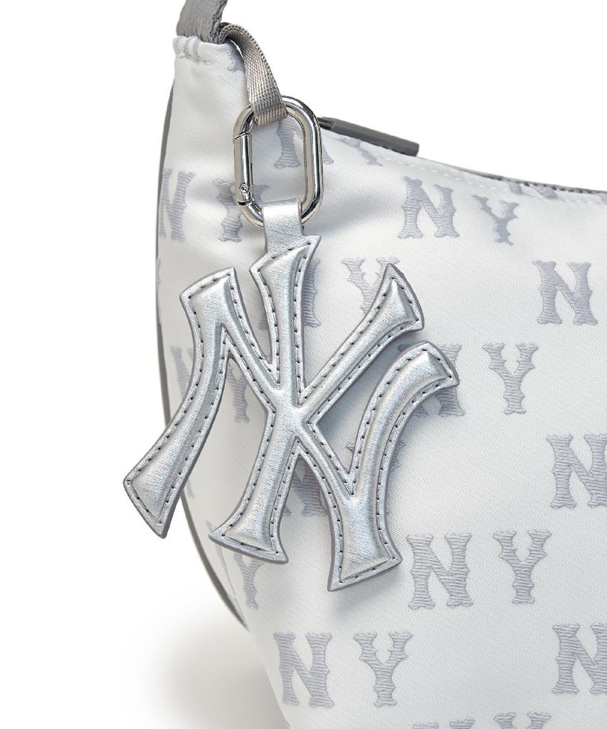 Mlb Classic Monogram Sportive Crossbody Bag Ny (Cream)