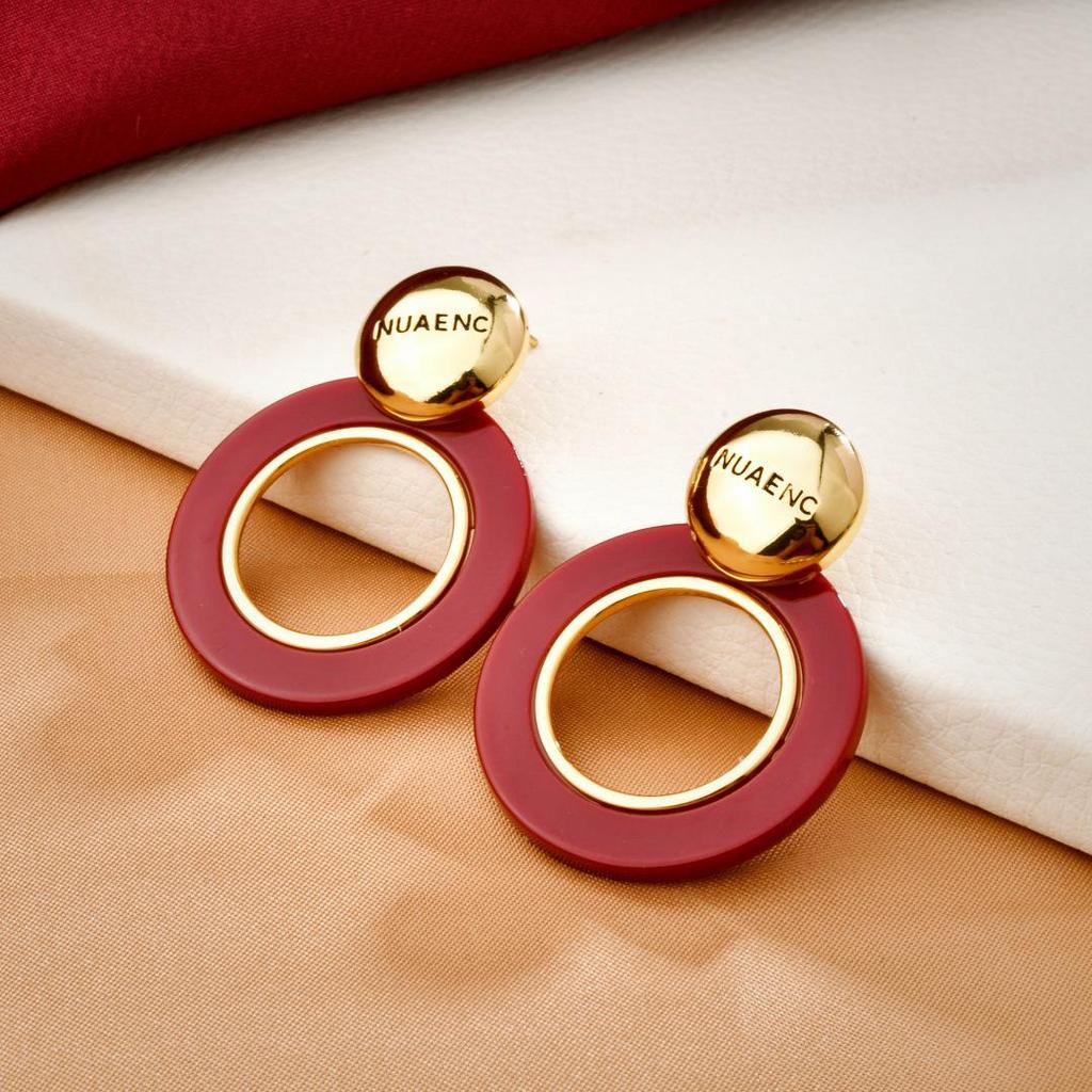 Trendy European & American High-End Niche Versatile Stud & Exaggerated Round Earrings