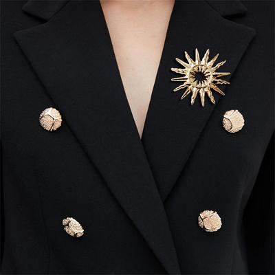 1 Stück Charme Trend Sonnenblume Brosche Retro Kreativer Anstecker Mode Luxus Schmuck Zubehör Kleidung Tasche Dekoration Party Geschenk 2026