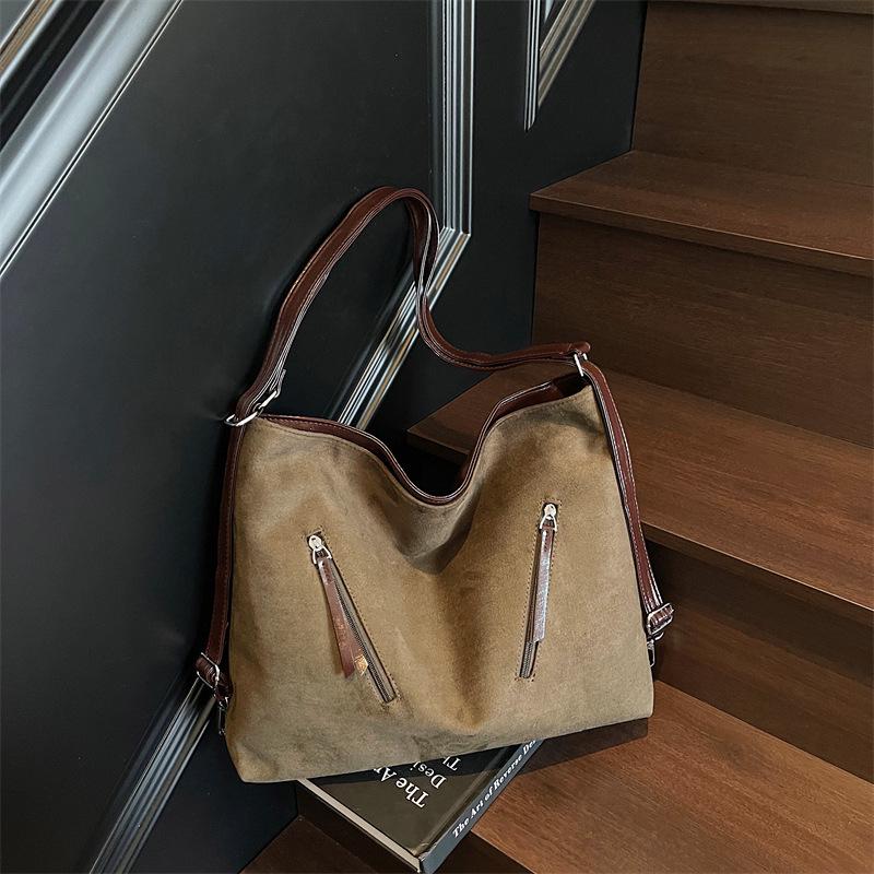 Retro 2025 Large Capacity Tote Bag: Stylish, Versatile Handbag for Women - Single Shoulder & Crossbody Carry