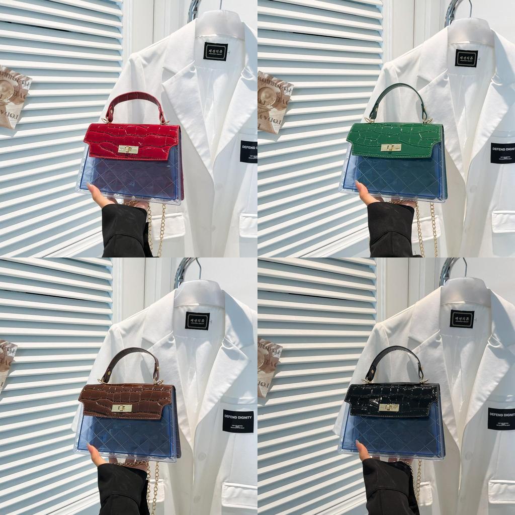 Retro Fashion Ladies Small Shoulder Bag With Lock Closure For Street Style Outfits