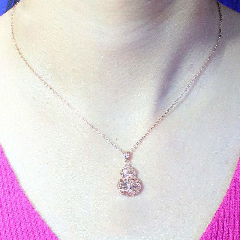 Color Gold Personalized Hollow Pattern Shining Gourd Pendant Purple Gold Plated Rose Gold Personalized Necklace