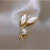 New Pearl Ginkgo Leaf Brooch Women's Anti-Glow Dummy Golden Pin Decorative Jacket Suit Fixed Clothes Accessories