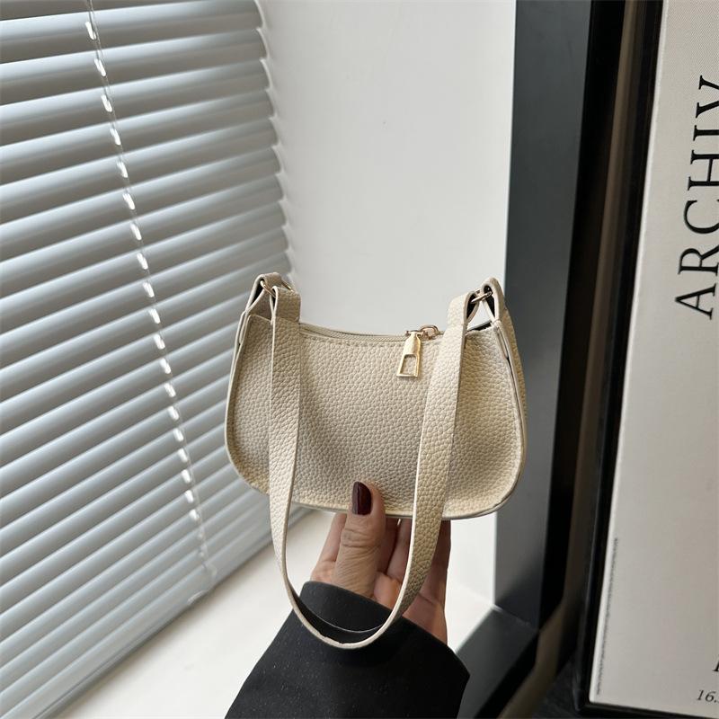 Stylish New Beautiful Solid Color Simple Casual Texture Commuting Shoulder Portable Underarm Bag Women