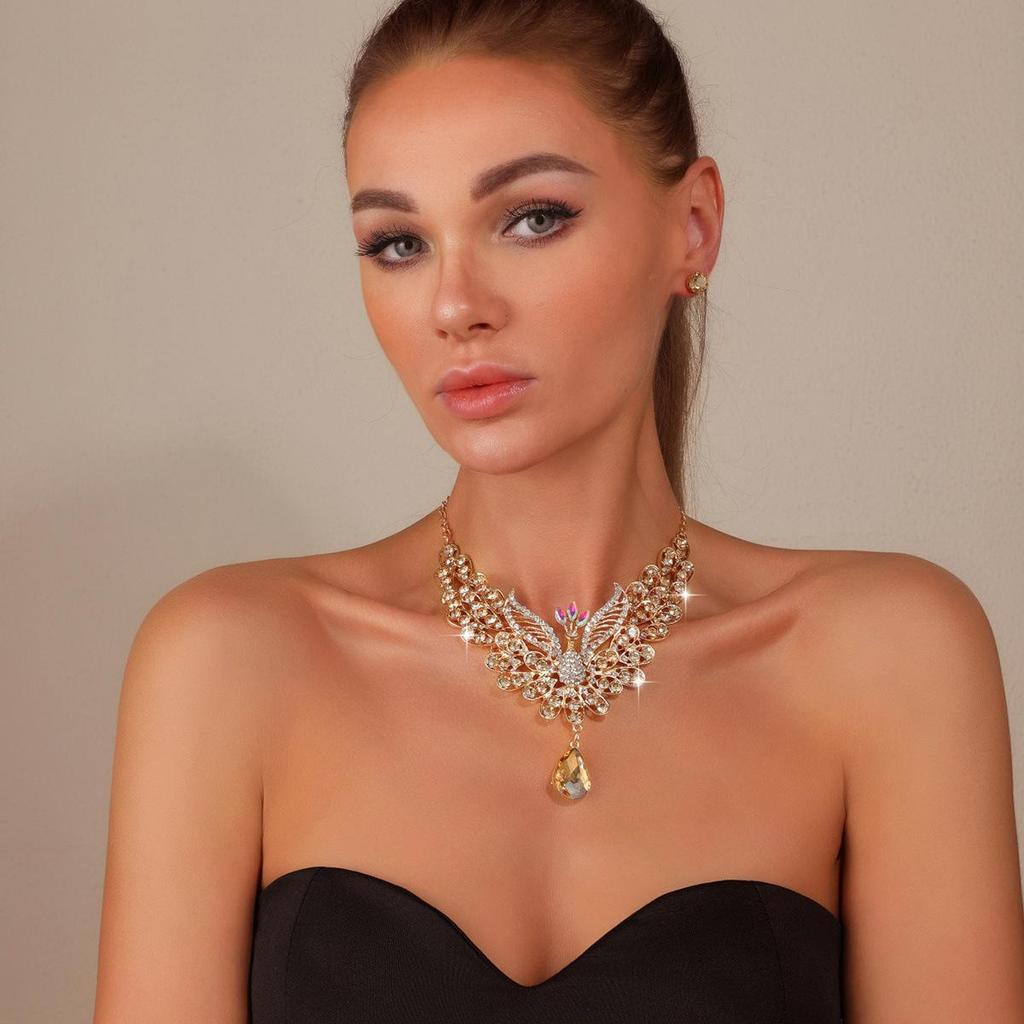 Elegant Rhinestone Floral Jewelry Set: European & American Bride Necklace & Earrings for High-End Parties