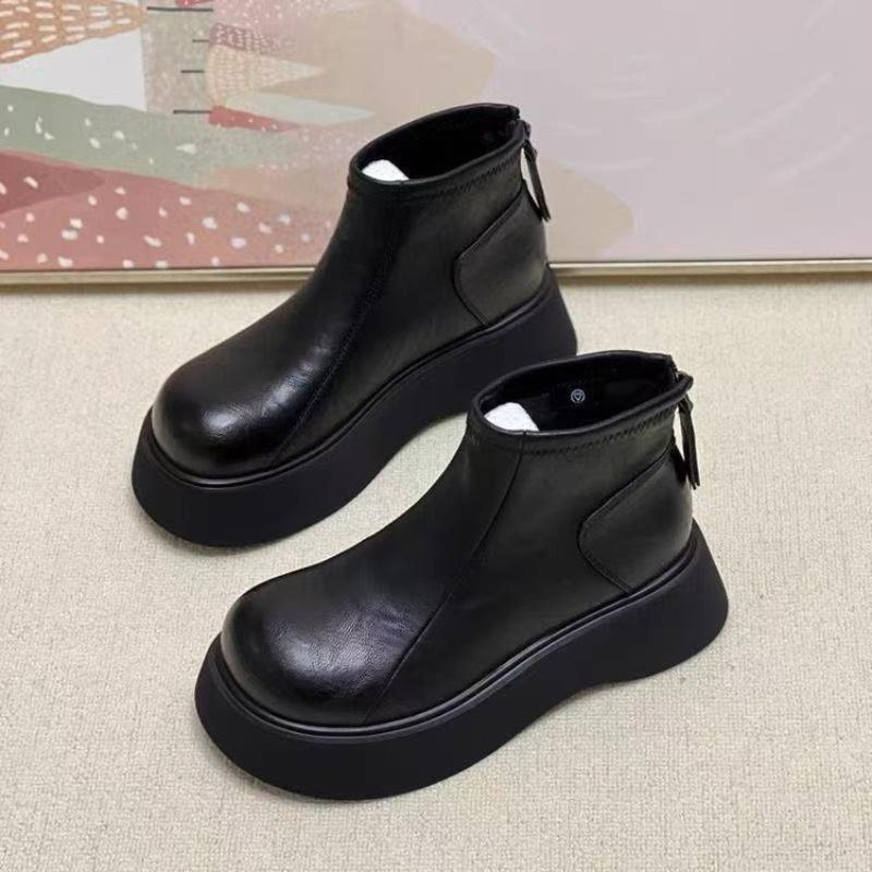 New Style Thick-soled High-top Shoes, Highly Versatile and Anti-slip, Perfect for Lazy Women's Short Boots.