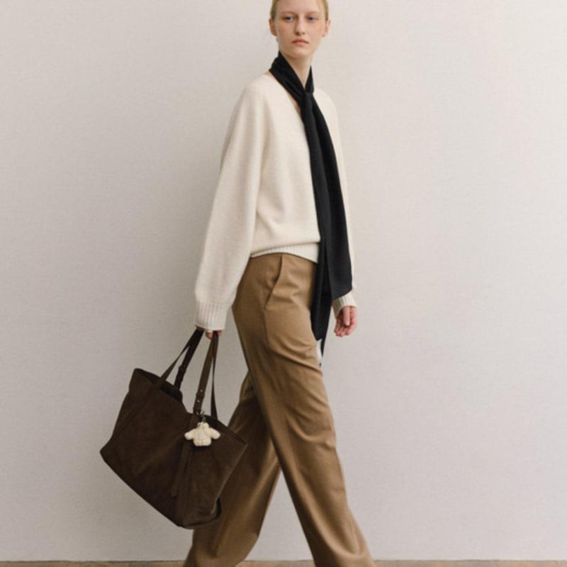 Ovbeige MARGOT SEIDE100 SCHAL_SCHWARZ