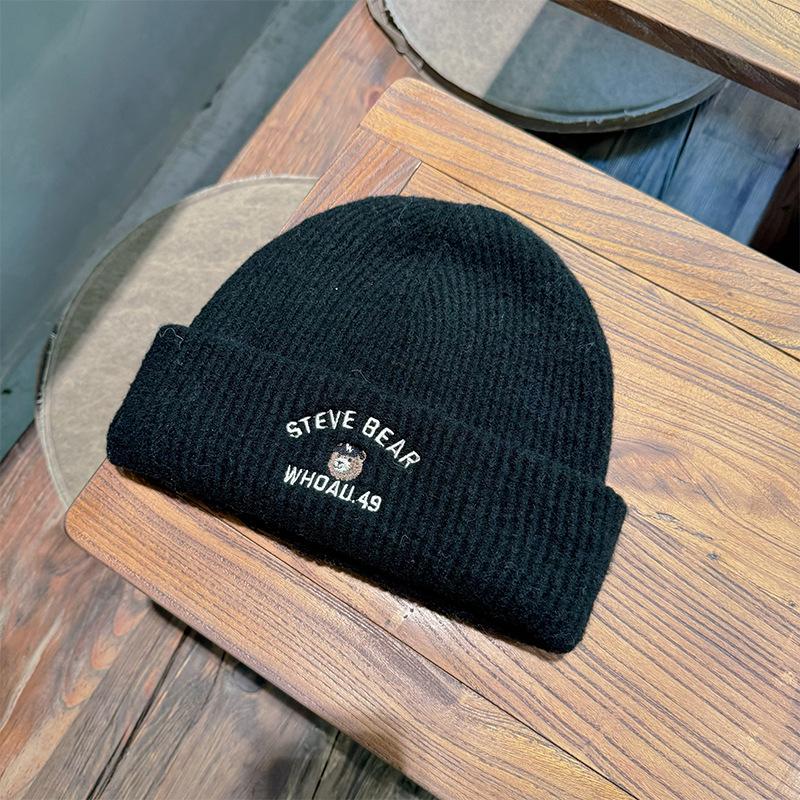 New Cute Bear Embroidered Knitted Hat Autumn and Winter Warm Ear Protection Korean Style Casual Versatile Couple Wool Hat