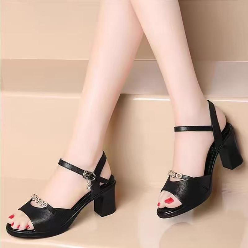 

Rhinestone medium heel one-word buckle with high heel versatile thick heel women s sandals soft leather sandals women s new models 35 чёрный