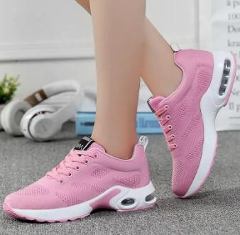 Summer Women's Shoes New Large Mesh Versatile Hollow Breathable Sports Shoes Casual Fashion Shoes