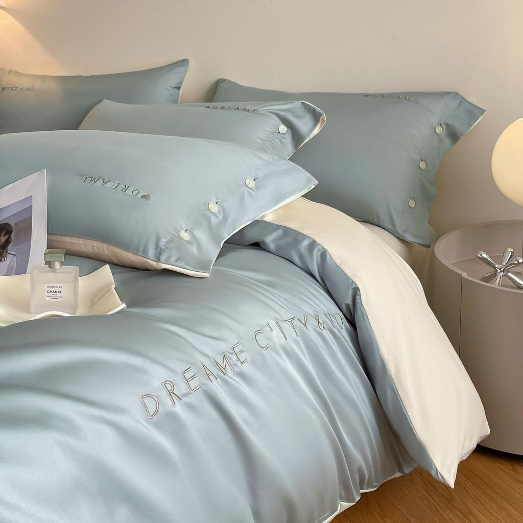 Vierteiliges Set aus reiner Baumwollbettwäsche Leichter Luxus, Hautfreundlich und Bequem Gewaschene Laken Bettbezüge Kissenbezüge.