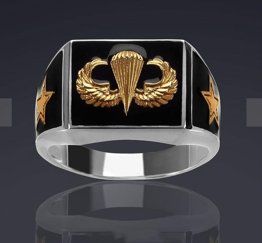 The U.S. Air Force Parachute Ring Is a Great Gift