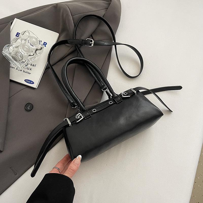 Premium Commuter Small Bag Women's New Spring and Summer Versatile Messenger Bag Fashionable Portable Pillow Bag