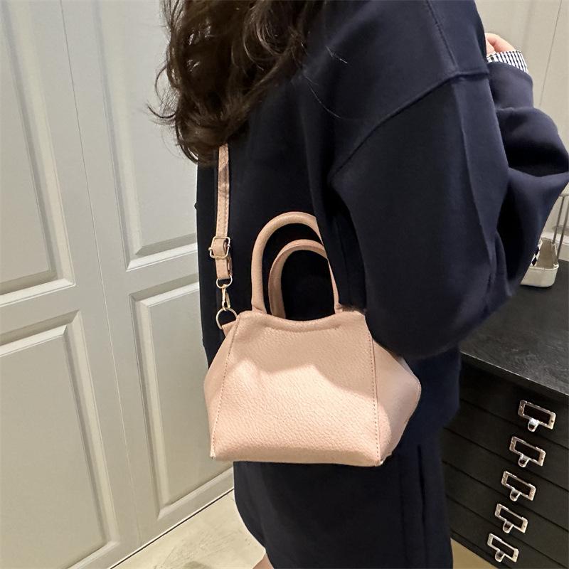 Women Premium Simple Versatile Commuter Single Shoulder Crossbody Handbag