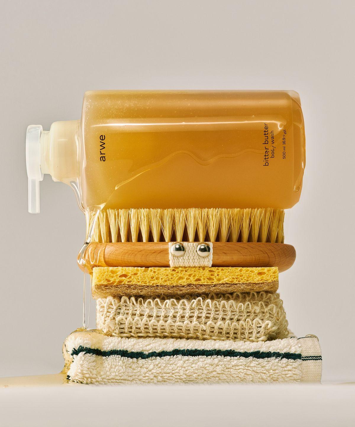 Bitter butter mildly acidic body wash