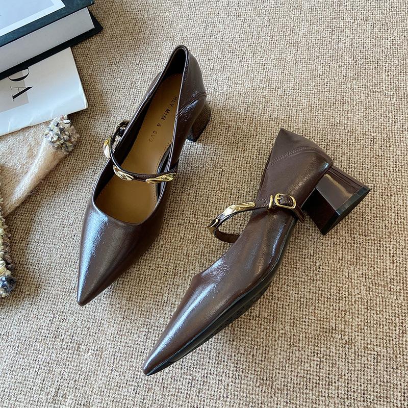 

G430-1 Корейская версия туфли Мэри Джейн на толстом каблуке, ретро женские, 2025 новый осенний сезон, с острым носком, с неглубоким вырезом, ретро одинарный ремешок 40 коричневый